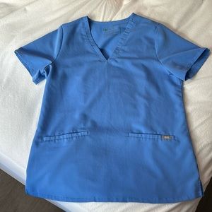FIGS SCRUB TOP